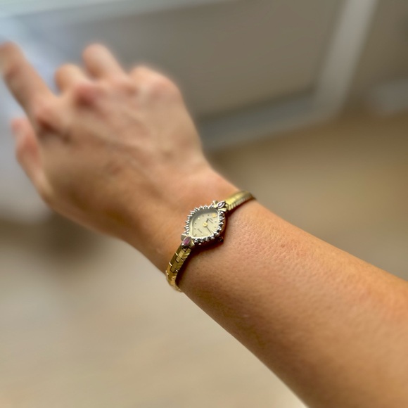 *Vintage* Jules Jurgensen Ruby and Diamond Watch - Picture 2 of 8